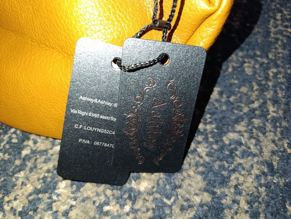 Torebka nerka damska karmelowa