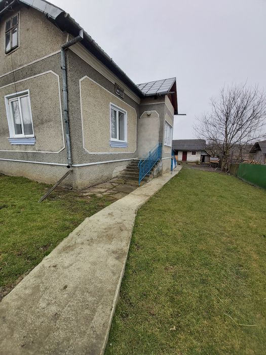 Продам дачний будинок