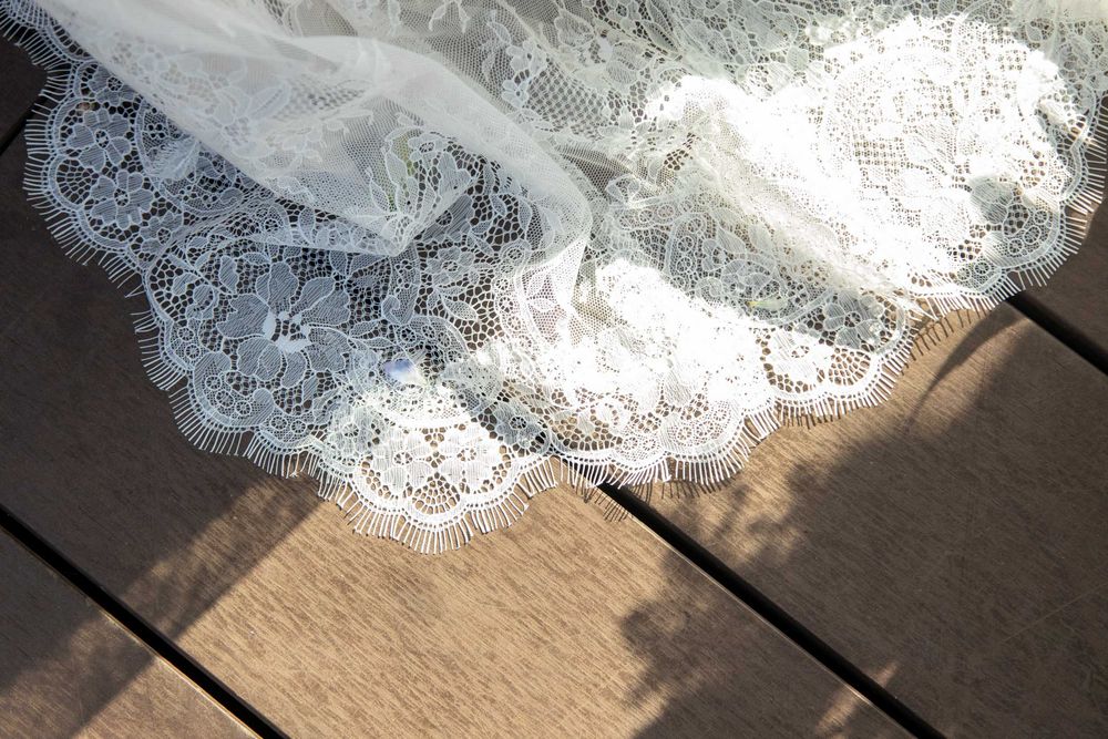 Ніжне весільне плаття