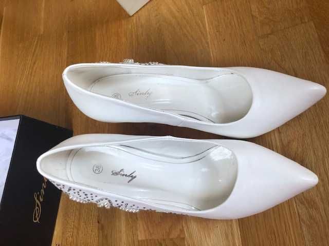 Buty, szpilki do ślubu