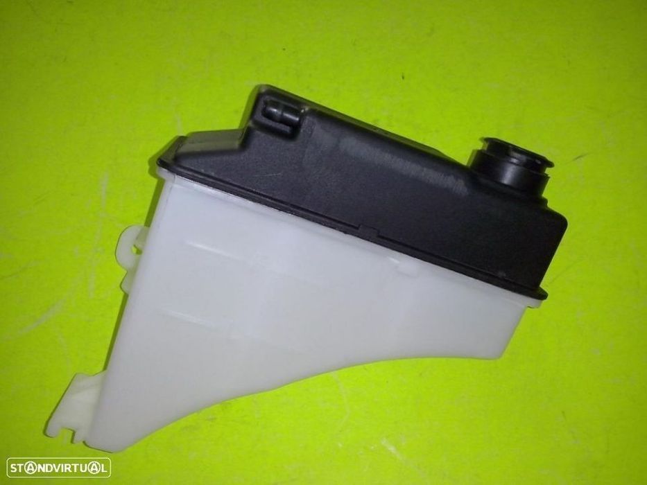 Depósito água Hyundai Getz  ( Novo )