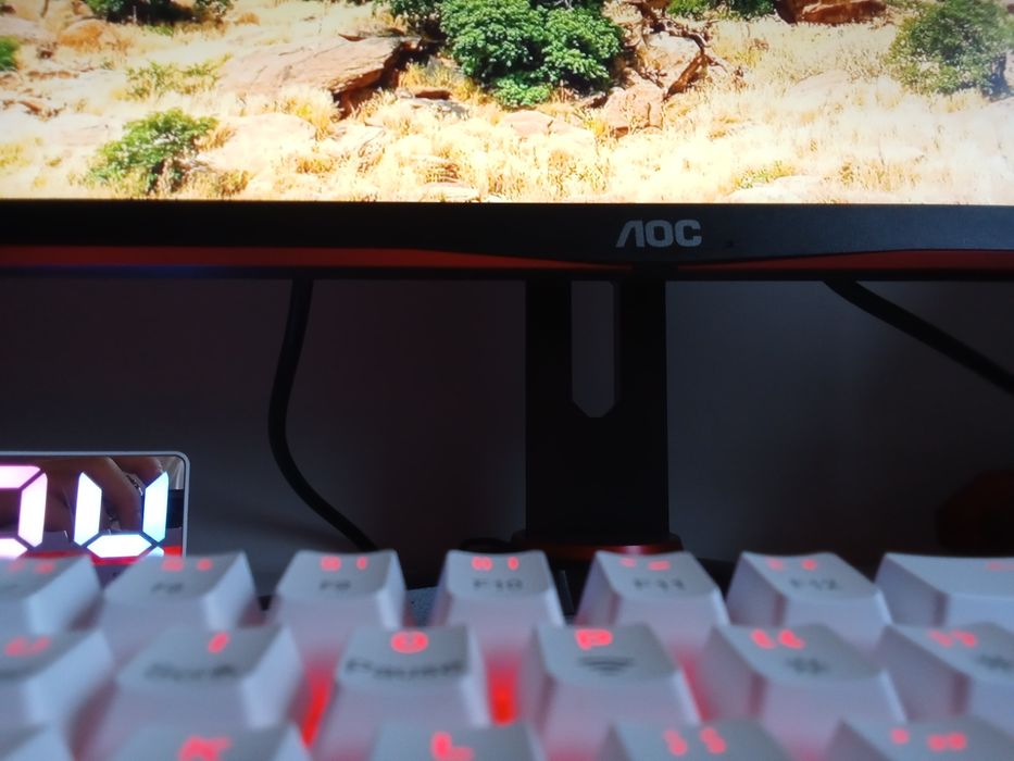Monitor LED AOC...