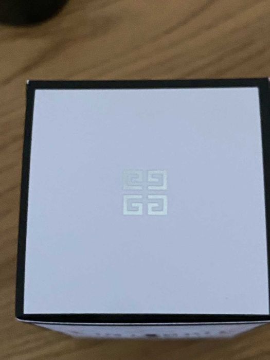 Woda perfumowana Givenchy L'Interdit używana 20 ml