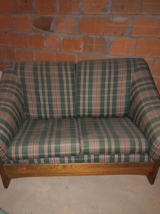 Sofas estrutura em madeira