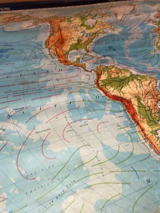 Compartilhar Mapa do mundo escolar original da década de 1970 Tecnodidactica Lisboa