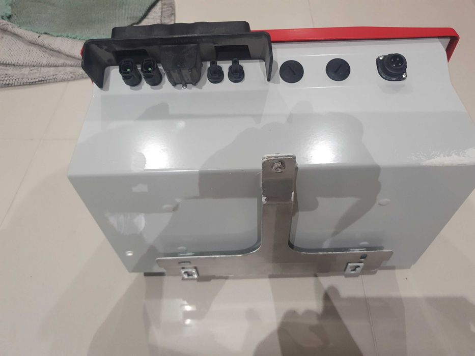 13 Painéis Fotovoltaicos com inversor SMA SUNNY BOY