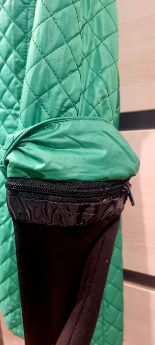 Стеганый плащ женский