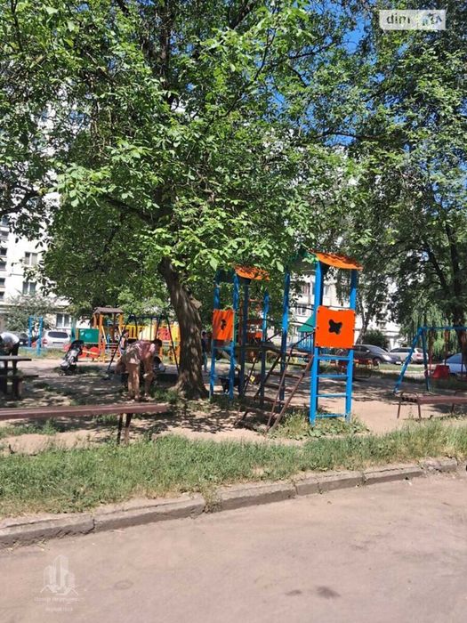 Простора 3-кімнатна квартира площею 62.8 м