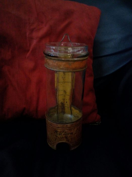 Antigo irrigador para clister