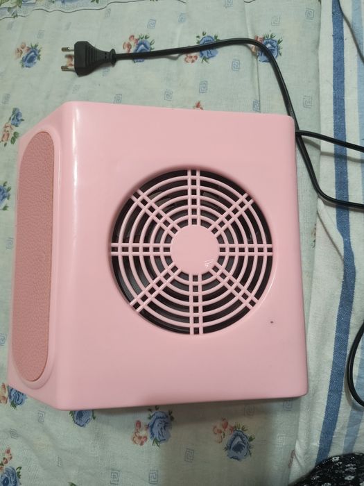 Витяжка для манікюру (пилезбірник), робоча