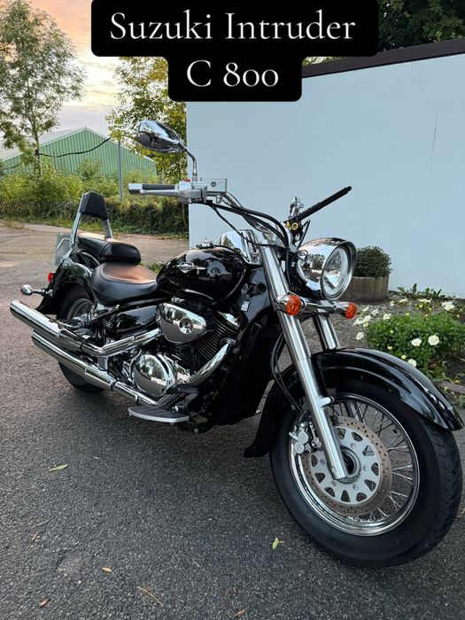 Suzuki Intruder C 800