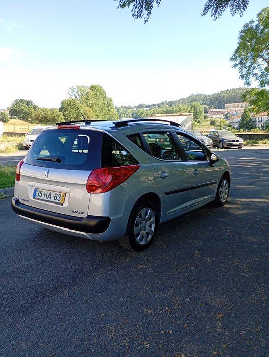 Carro como novo com apenas 87000 quilómetros aceito troca e retoma
