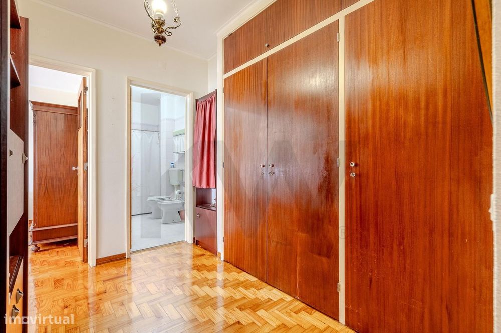 T2 em Oeiras | O Equilíbrio Perfeito entre Conforto e Localização