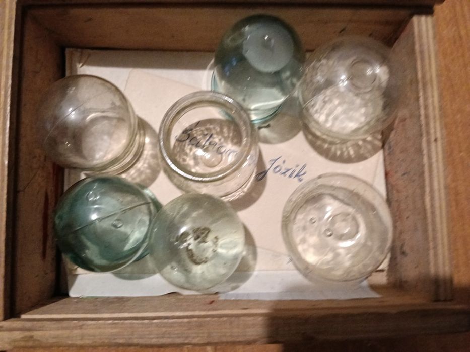 Banki lekarskie płomienne prl