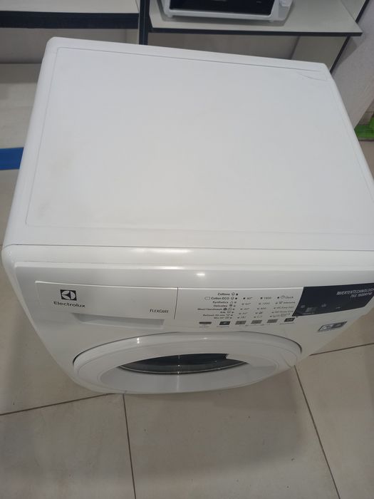 НАЙНИЖЧІ ЦІНИ. ВЕЛИКИЙ ВИБІР. Пральна машина Electrolux 7 kg. DlRQ