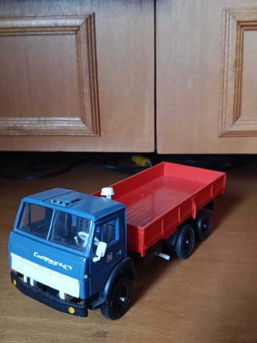 Машинки Автолегенды СССР