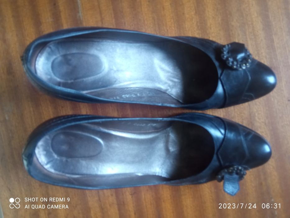 Buty damskie na obcasie marki G, and R rozmiar 40