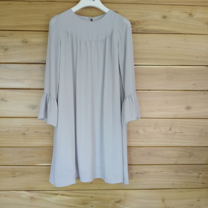 Sukienka w rozmiarze M