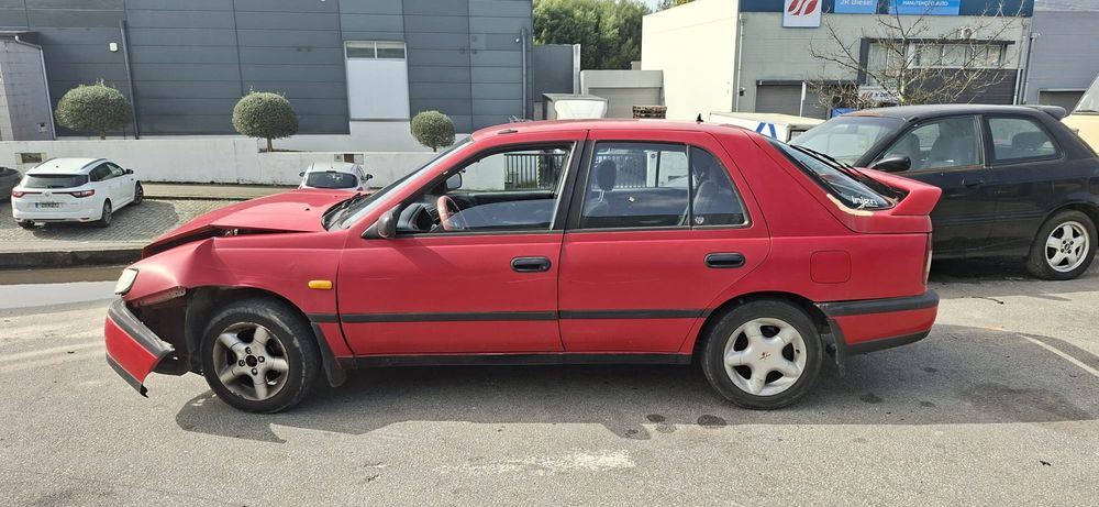 Nissan Sunny III Liftback 1.4 16v para pecas
Ref:ga14