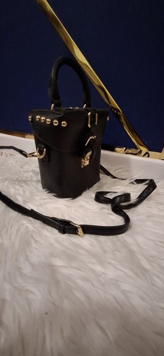 Torebka kuferek damski