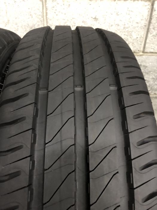 Літні шини 215/65 R16C (106/104T) MICHELIN