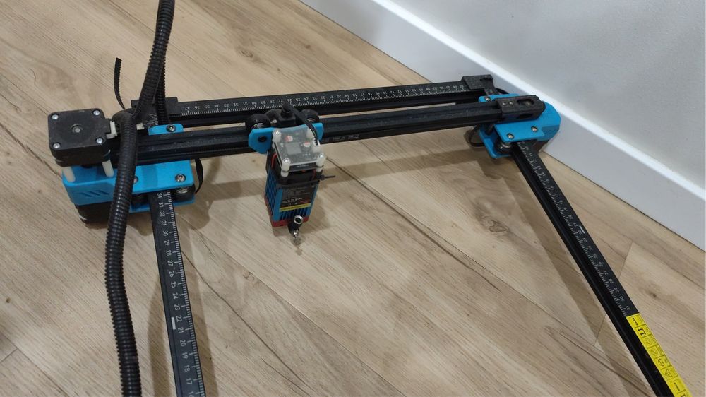 máquina de corte e gravação a laser