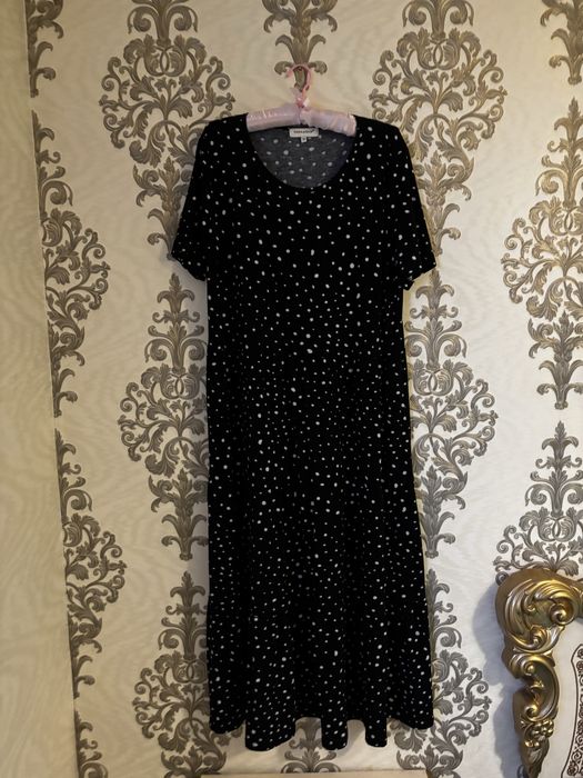 Фірмове плаття стан нового розмір 50-52