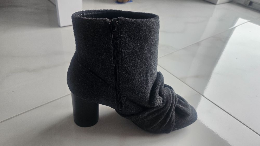 Zara botki z metka nowe