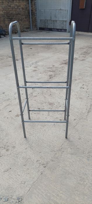 Полка для цветов