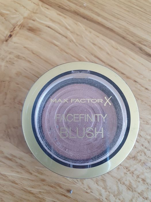 Max factor facefinity blush 10 nude mauve