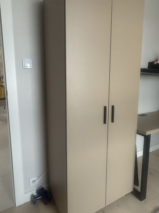 Szafa nezowa cappucino