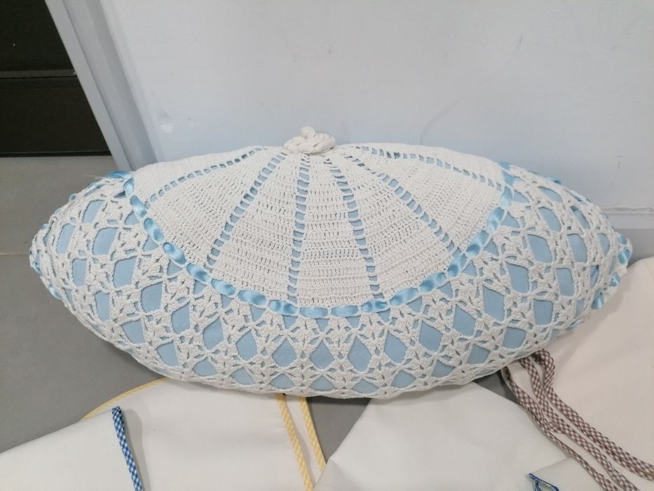 Panos bordados : conjunto de 38 peças