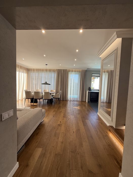 Продаж сучасного котеджу Зубра