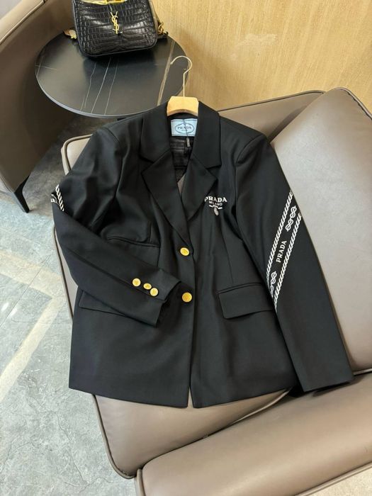 Піджак жіночий Prada