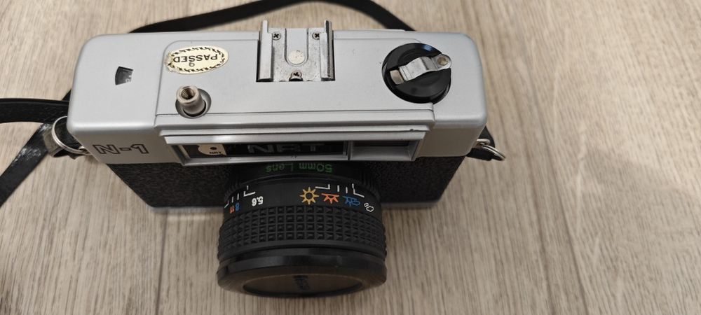 Aparat fotograficzny NRT z pokrowcem 100% sprawny