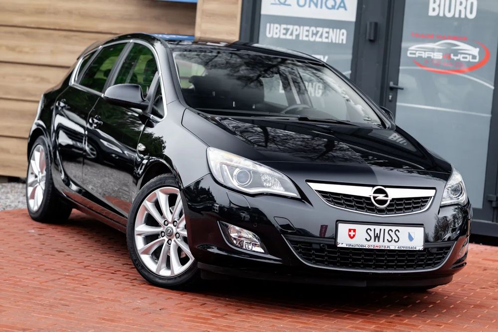 Opel Astra 1,6 Turbo Xenon Nawigacja Podgrzewane Fotele Kierownica Tempomat