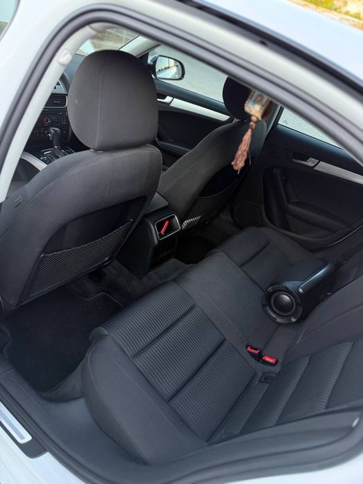 AUDI A4 Офіційне авто