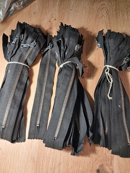 Zamek błyskawiczny czarny 20szt.