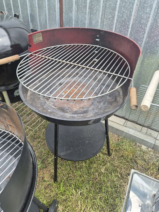 Grill węglowy gril