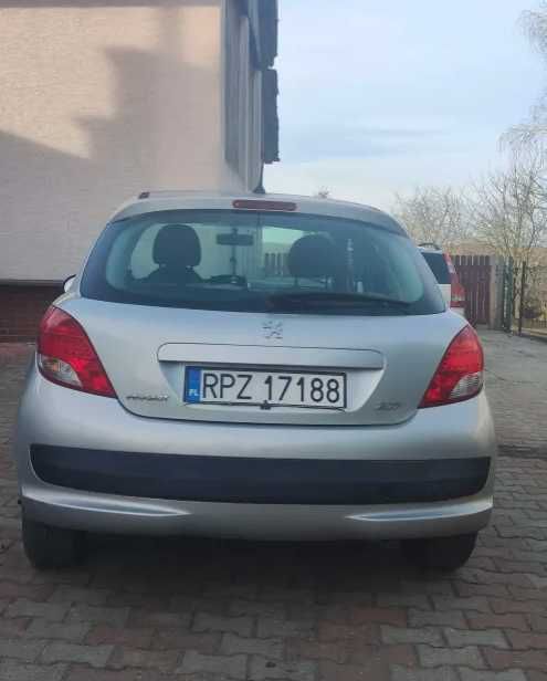 Pegueot 207 na gaz