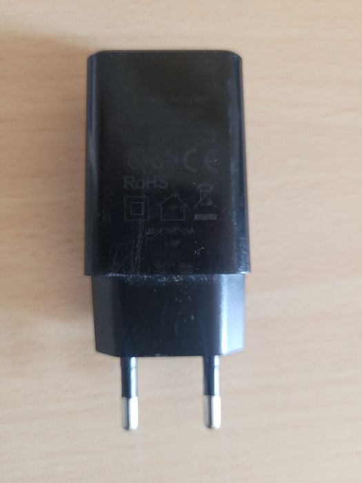 Ładowarka uniwersalna do telefonu