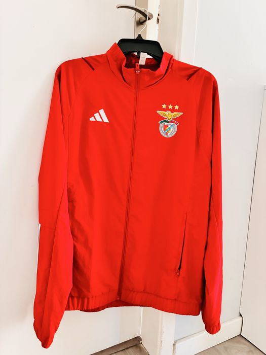 Casaco Benfica23/24 - Vermelho - Tamanho M- Como Novo!