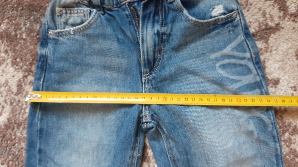 Джинси Zara 110р.