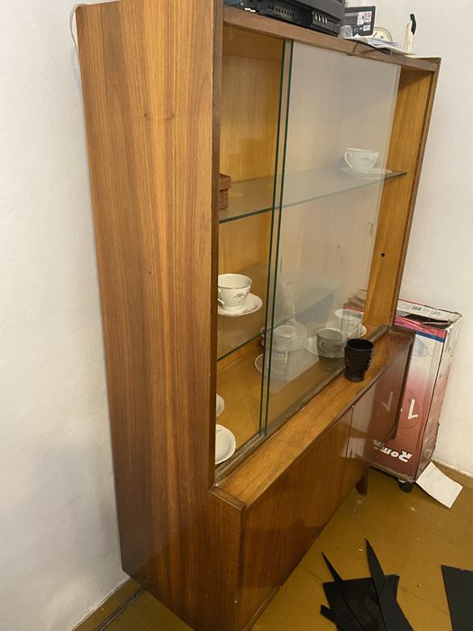 Szafka kredens witryna mebel PRL przeszklona meblościanka drewno brąz