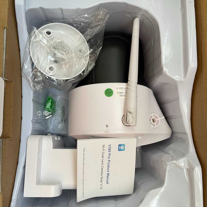 Бездротова 4G вулична камера із сонячною батареєю під сім-карту