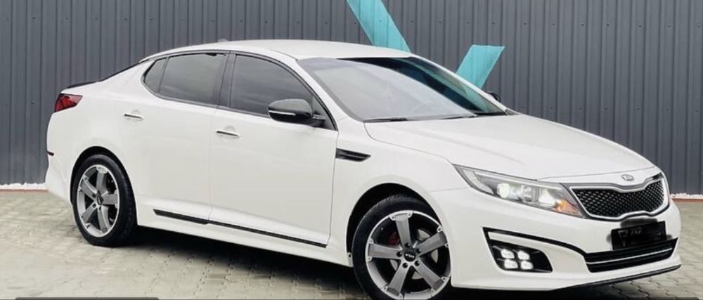 KIA K5 в гарному стані