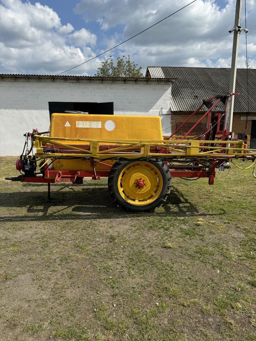 Обприскувач ОП 2000