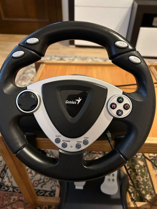 Ігровий руль Genius