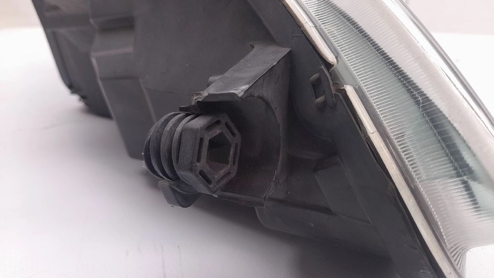 Ótica / farol esquerda SEAT Altea (5P1)