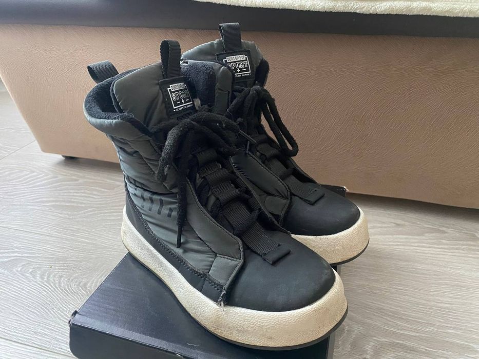 Ботаніки, черевики, чобітки